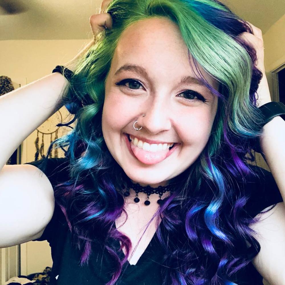 Meet your Posher, Emily